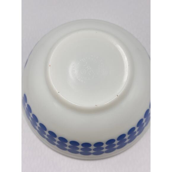 Vintage PYREX 403 Blue Polka Dot White Glass Mixing Bowl 2-1/2 Qt - Picture 8 of 10